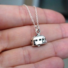 Collana con ciondolo piccolo