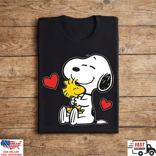 Maglietta snoopy hug woodstock - maglietta,