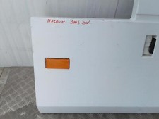 PARAFANGO ANTERIORE DESTRO PER RENAULT Magnum Serie (90>13)