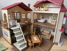5708 Sylvanian Families - Casa Grande con luci e attico segreto