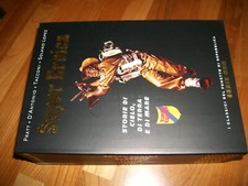 THE REPUBLIC CLASSICS GOLD