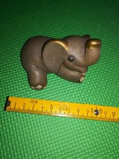 Thun elefante ? elefantino grigio medio collare rosso cuore ❤ sdraiato 