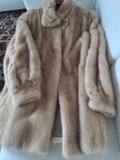 pelliccia visone bianco