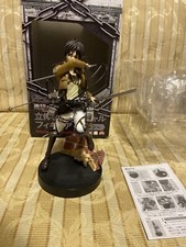 Figure Eren Jaeger L'attacco dei giganti Furyu vertical manuevering special