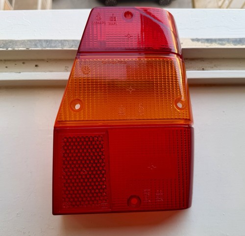 Plastica fanale posteriore - plastica,