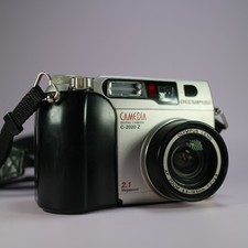 Olympus fotocamera digitale Camedia C-2020 zoom 2,1 megapixel argento testata