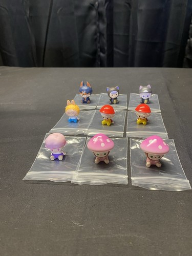 Lotto minifigure pop mart - lotto,