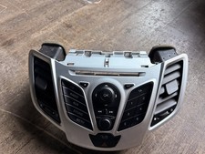 FORD FIESTA STEREO RADIO