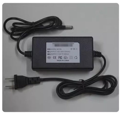 Alimentatore-Adattatore