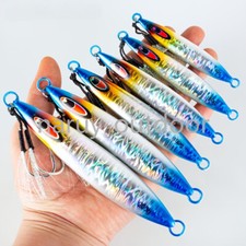 Esca da pesca in metallo per