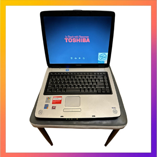 Computer notebook toshiba - computer,
