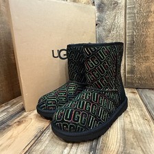 UGG KIDS CLASSIC II GRAPHIC