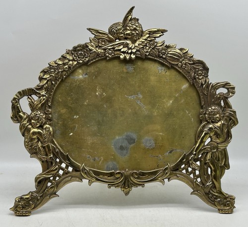 Antica cornice cherubino