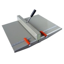 Nuova piegatrice manuale A3