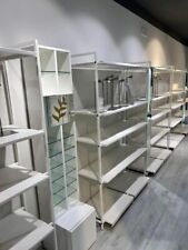 arredo negozio di colore bianco condizione come nuovo ottimo affare 