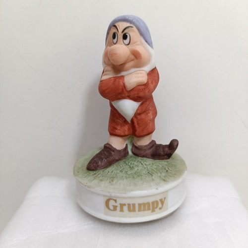 Disney seven dwarfs carillon - disney,