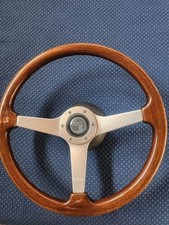 Volante Momo in Legno sportivo