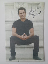 ANDREA DE CARLO AUTOGRAFO ORIGINALE CARTONCINO 10x15cm SIGNED SCRITTORE