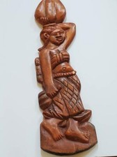 Targa africana intagliata a