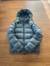 Moncler piumino uomo grigio