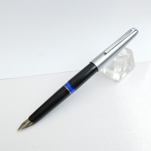 Pelikan pelikano fountain - pelikan, pelikano-