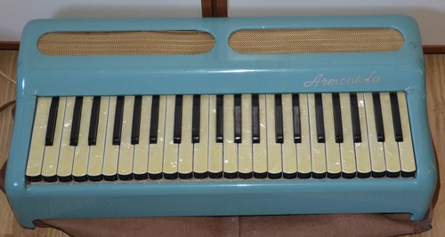 Vecchia pianola elettrica - vecchia,