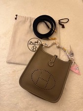 Hermes Evelyn TPM Etoupe Borsa Clemence Tricolore con Twilly, usata