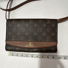 Louis Vuitton Monogram