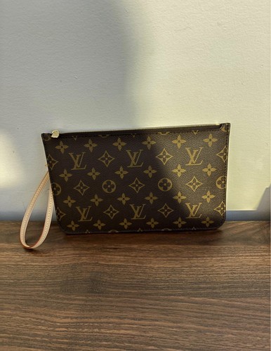 Louis vuitton monogram - louis,