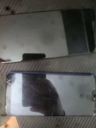 Telefoni per ricambi certi - ricambi, e