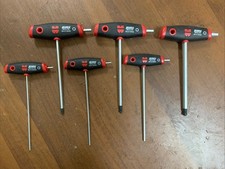 Chiavi a T con 2 Teste a Sferica e Non per Esagoni Incassati Set 6pz - WÜRTH