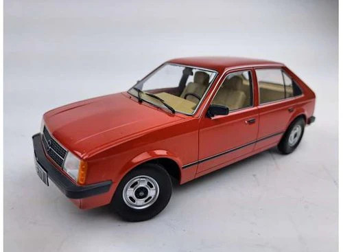 Modellino auto triple9 opel - modellino,