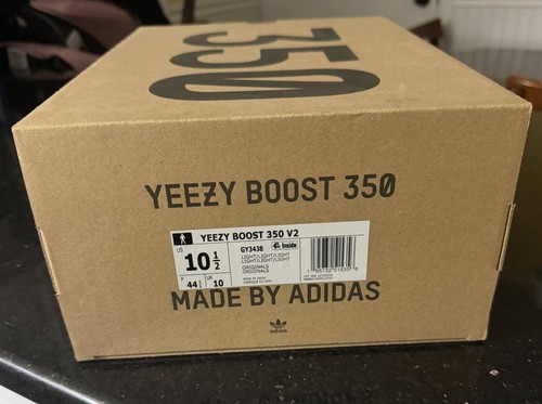 Taglia adidas yeezy - -,