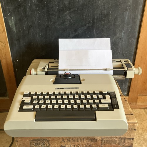 Macchina scrivere elettrica - macchina,