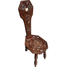 Sedia girevole in legno