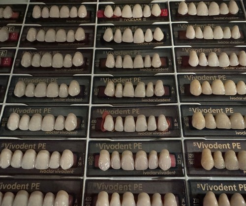 Denti finti - denti,