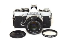 Fotocamera analogica Olympus OM-2N con 50mm F1.8