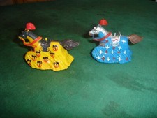 Coppia cavalli medievali  in plastica , scala 1/32
