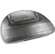 Cofano sinistro con vano