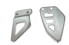 ALETTE SUPPORTO POGGIAPIEDI PEDANA ANTERIORI DX E SX SUZUKI SV 650 1999- 2002