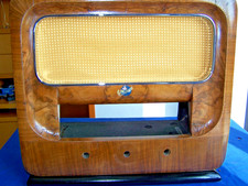 Mobile per radio Marconi mod. 1551 in condizioni ottime.
