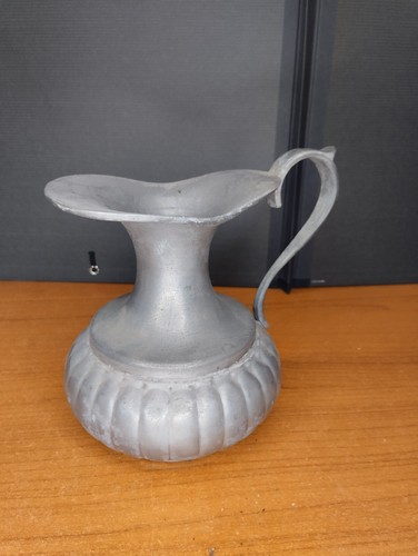 Brocca vintage peltro - in,