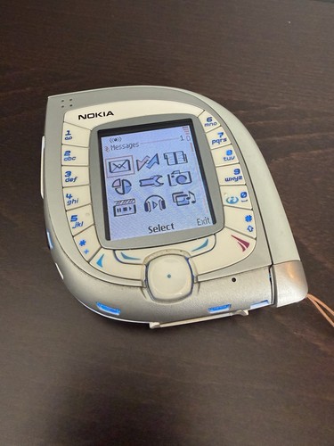 Nokia 7600 retro mobile - 7600,