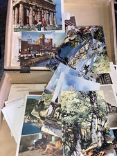 Box vintage piena di cartoline anni 60-80