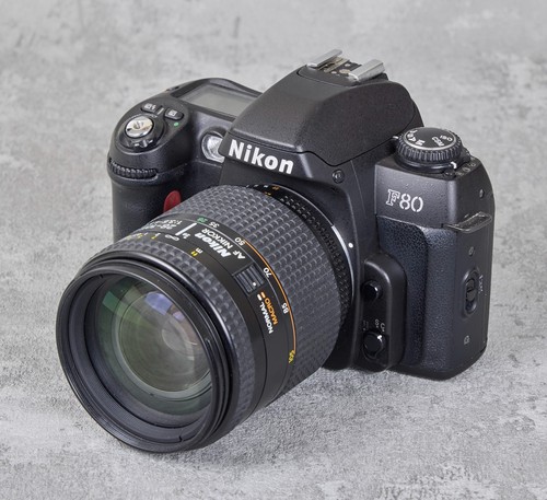 Nikon f80 noir 105 - 28-105, mm