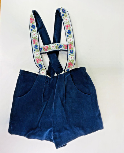 Pantaloncini corti bretelle
