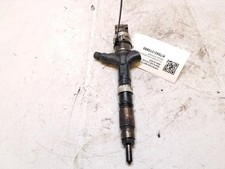 2367027030 INIETTORE DIESEL