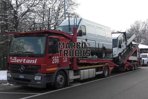 Foto camion mercedes benz - foto,