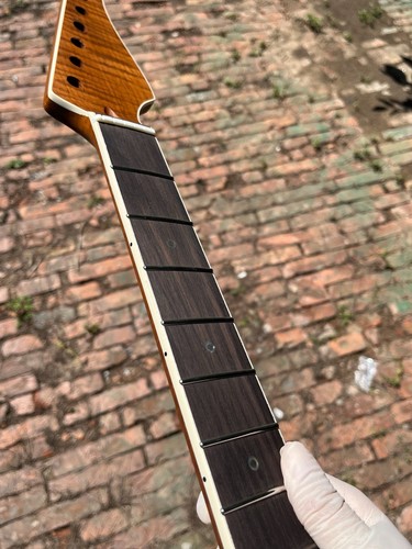Manico chitarra elettrica