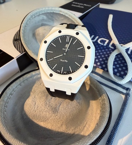 Swatch royal pop ocho negro - royal,